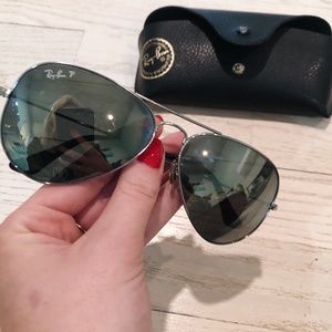 RAYBAN SILVER MIRRORED AVIATOR SUNGLASSES & CASE